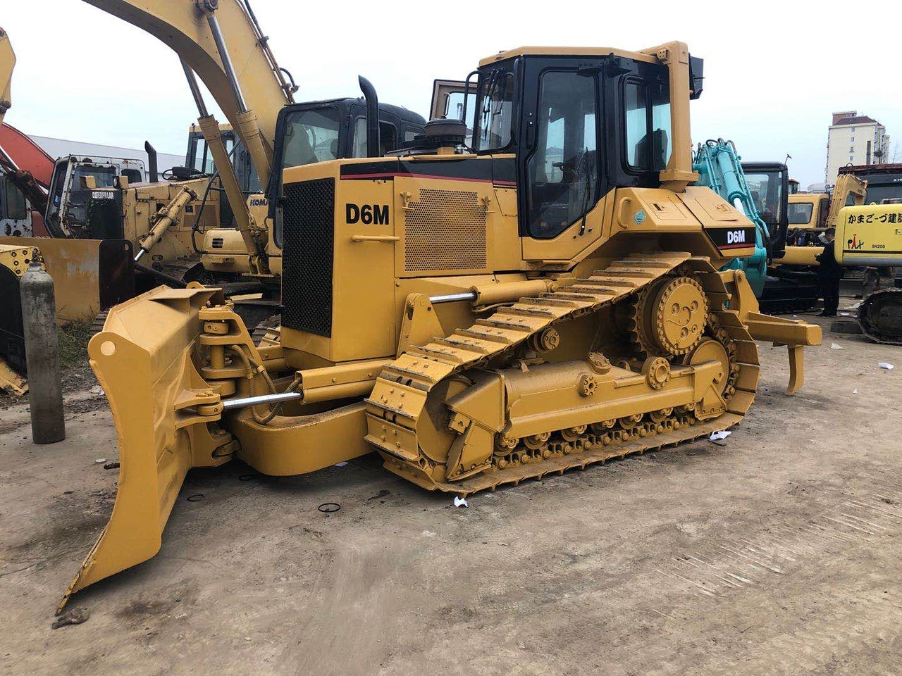 CATERPILLAR D6M - 推土机:图1 CATERPILLAR D6M - 推土机:图1