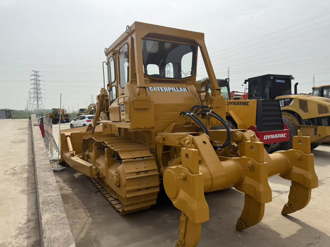 CATERPILLAR D8K - 推土机:图1 CATERPILLAR D8K - 推土机:图1