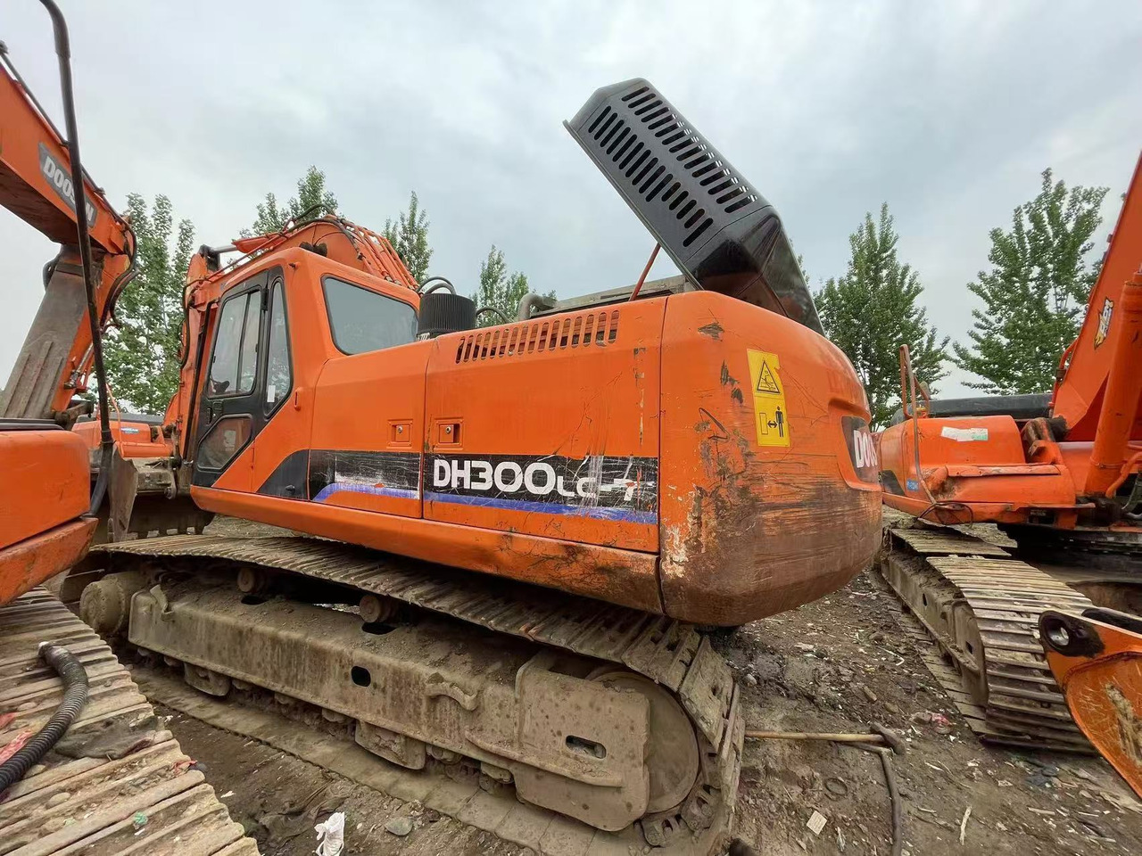 DOOSAN DH300LC-7 - 履带式挖掘机:图2 DOOSAN DH300LC-7 - 履带式挖掘机:图2