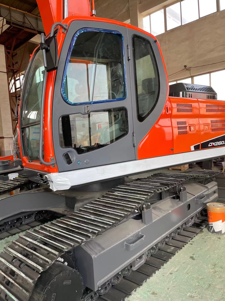 DOOSAN DX230 - 履带式挖掘机:图4 DOOSAN DX230 - 履带式挖掘机:图4