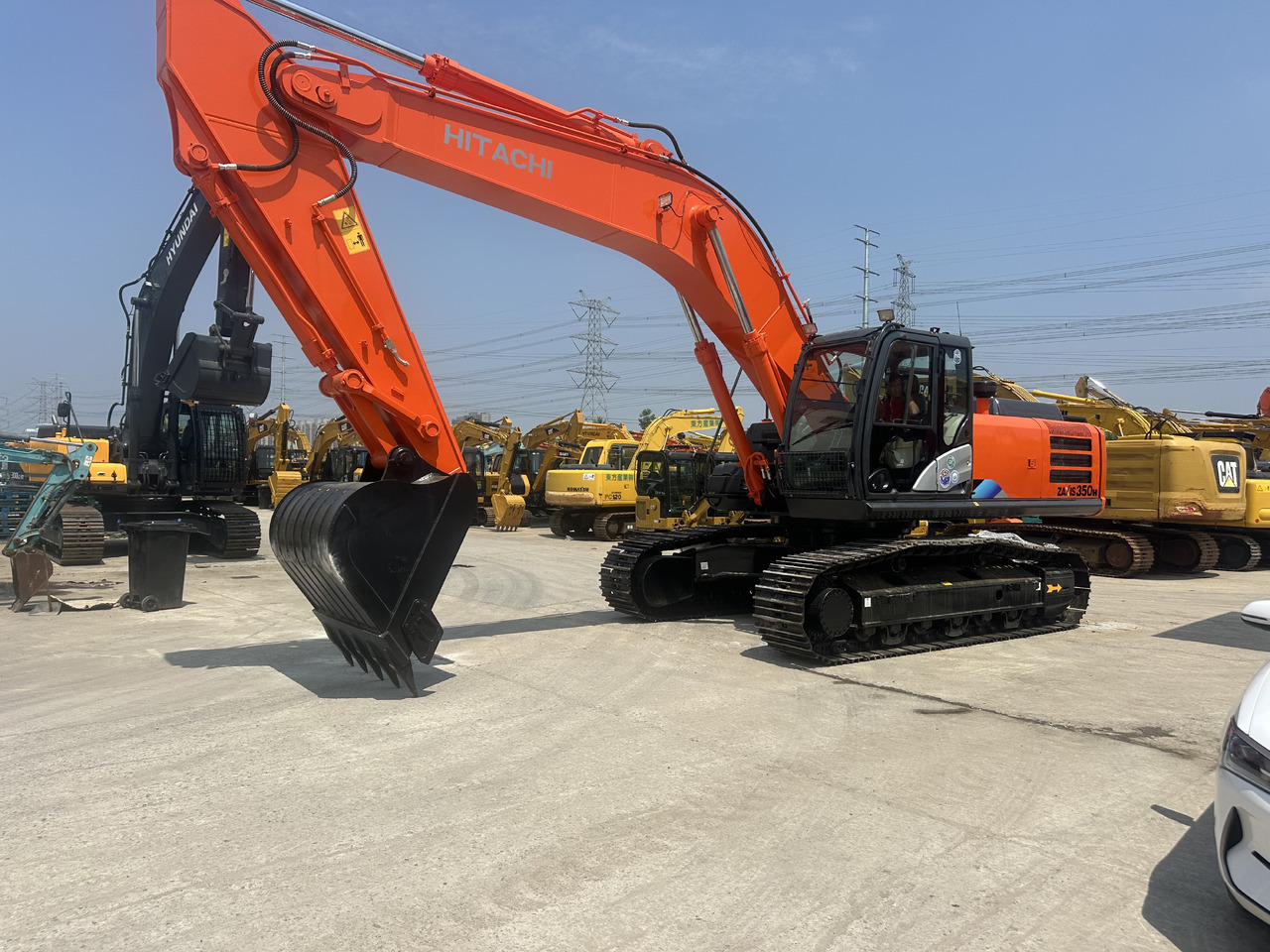 HITACHI ZX350H-5G - 履带式挖掘机:图2 HITACHI ZX350H-5G - 履带式挖掘机:图2