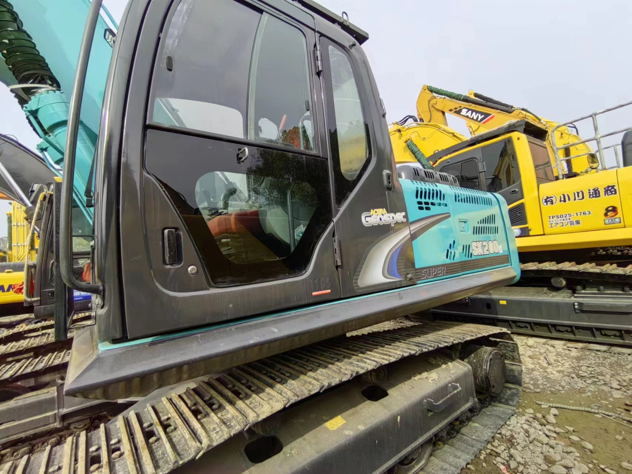 KOBELCO SK260 - 小型挖掘机:图1 KOBELCO SK260 - 小型挖掘机:图1