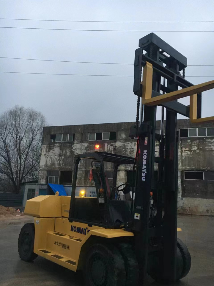 KOMATSU 15-ton - 柴油叉车:图3 KOMATSU 15-ton - 柴油叉车:图3
