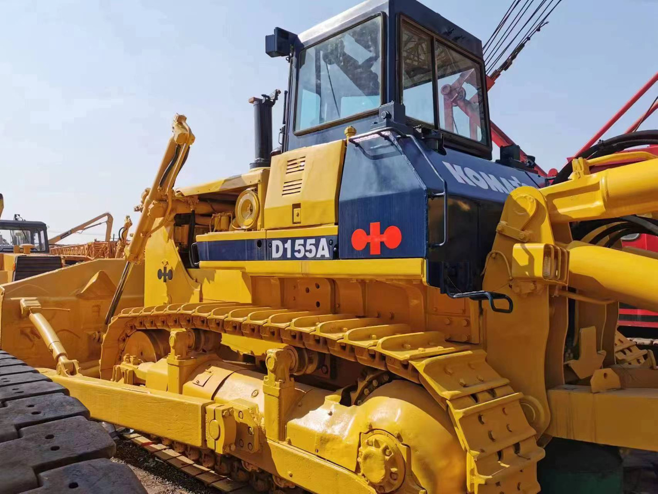 KOMATSU D155A-2 - 推土机:图1 KOMATSU D155A-2 - 推土机:图1