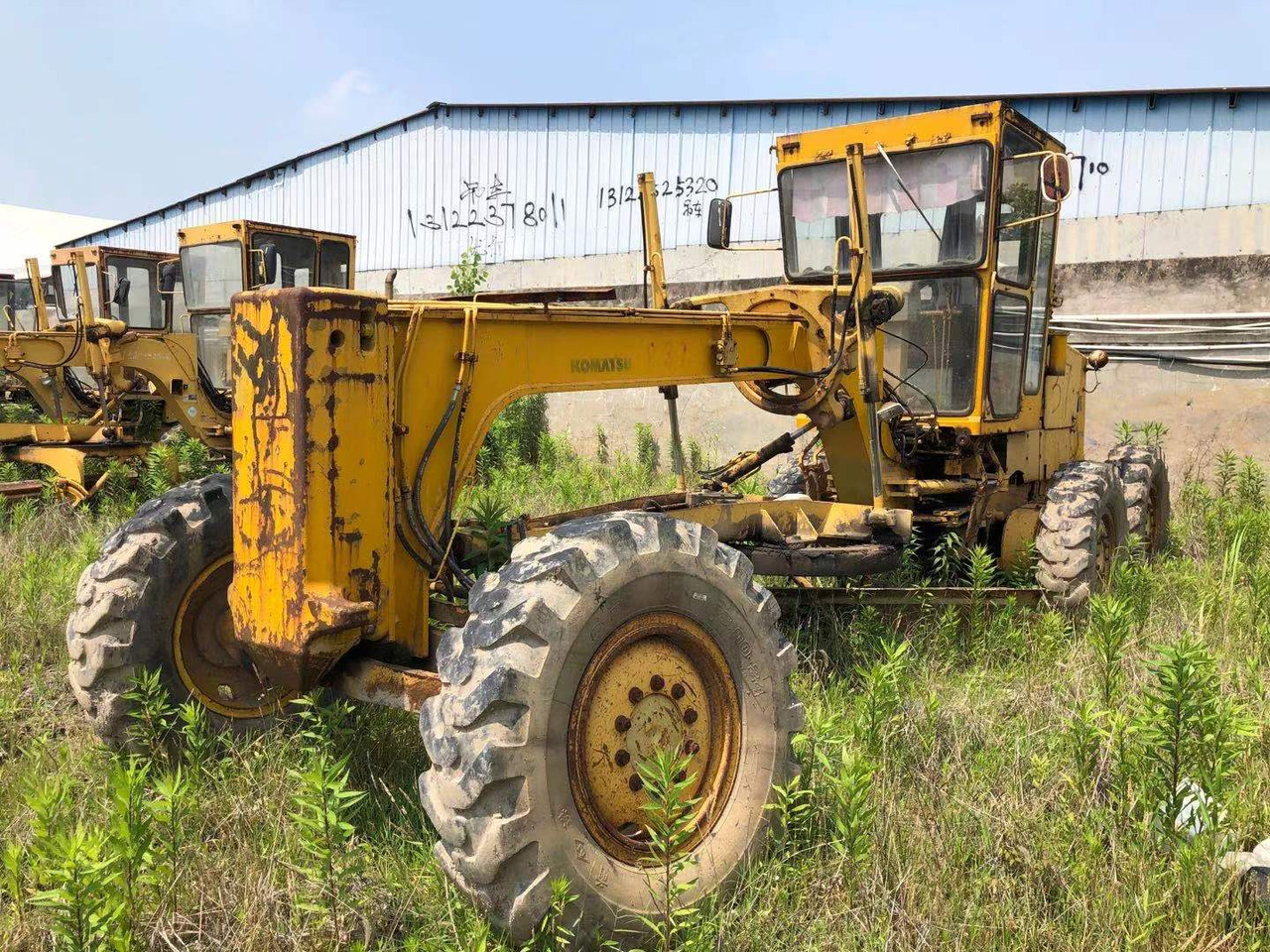 KOMATSU GD511 - 平路机:图2 KOMATSU GD511 - 平路机:图2