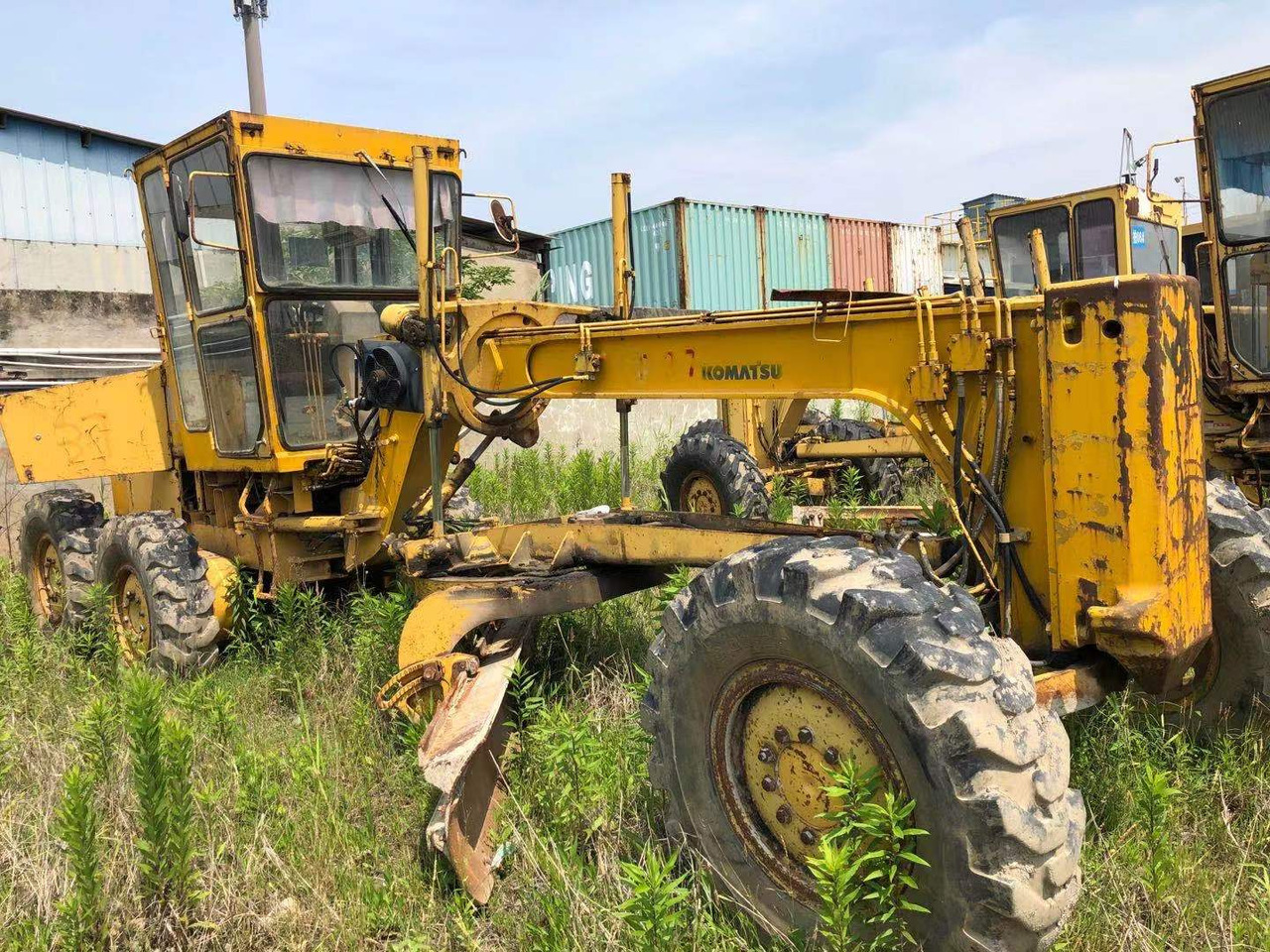 KOMATSU GD511 - 平路机:图3 KOMATSU GD511 - 平路机:图3