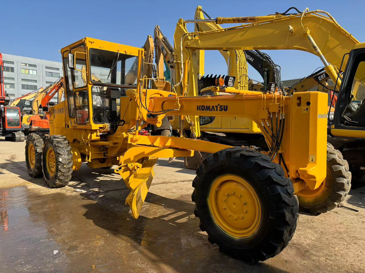 KOMATSU GD511 - 平路机:图4 KOMATSU GD511 - 平路机:图4