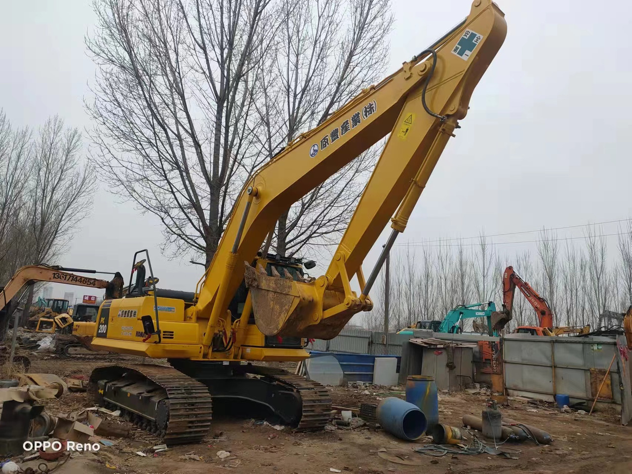 KOMATSU PC200-8 - 轮式挖掘机:图3 KOMATSU PC200-8 - 轮式挖掘机:图3