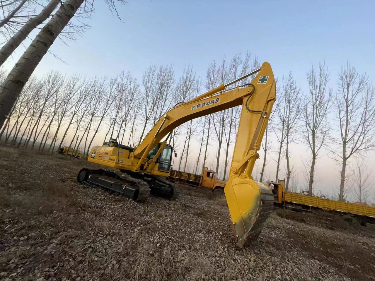 KOMATSU PC300-7 - 履带式挖掘机:图5 KOMATSU PC300-7 - 履带式挖掘机:图5