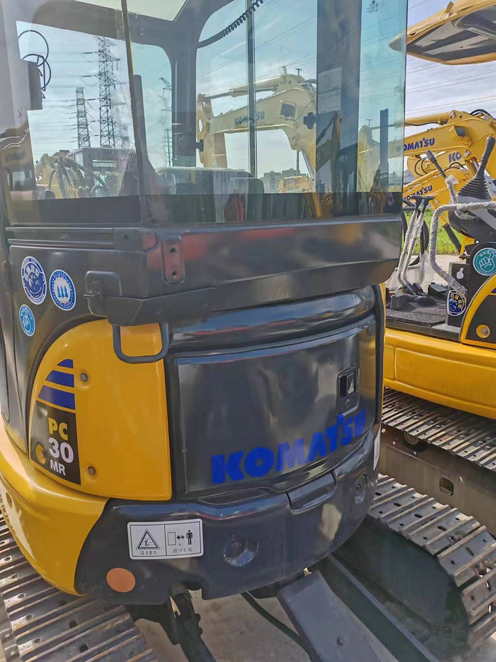 KOMATSU PC30 - 履带式挖掘机:图3 KOMATSU PC30 - 履带式挖掘机:图3