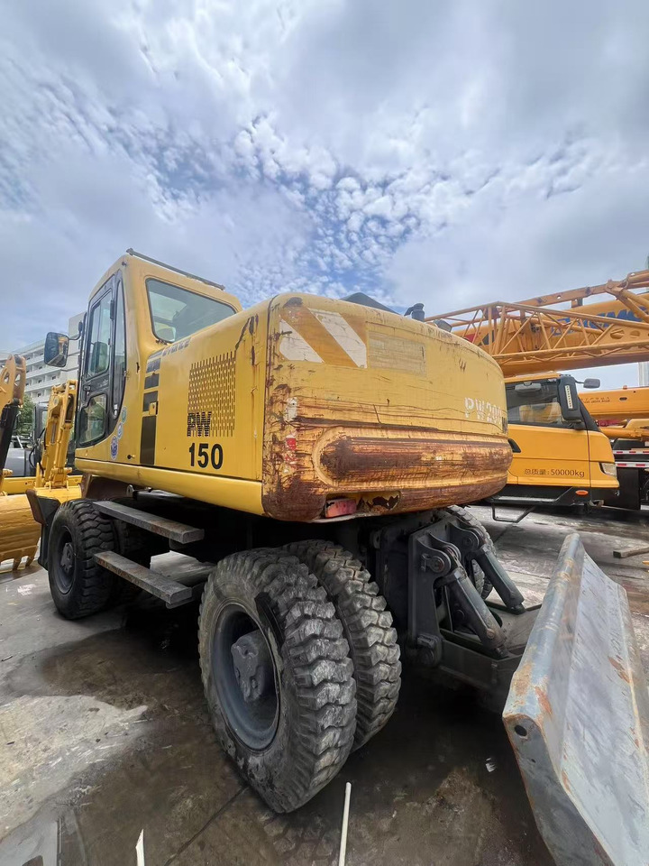 KOMATSU PW150 - 轮式挖掘机:图2 KOMATSU PW150 - 轮式挖掘机:图2