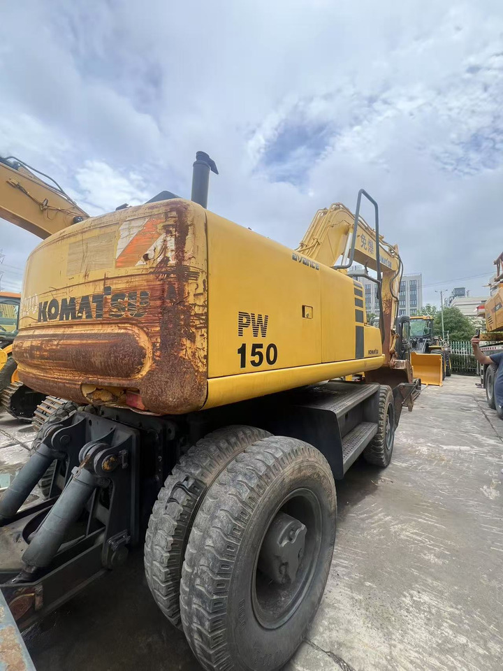KOMATSU PW150 - 轮式挖掘机:图3 KOMATSU PW150 - 轮式挖掘机:图3