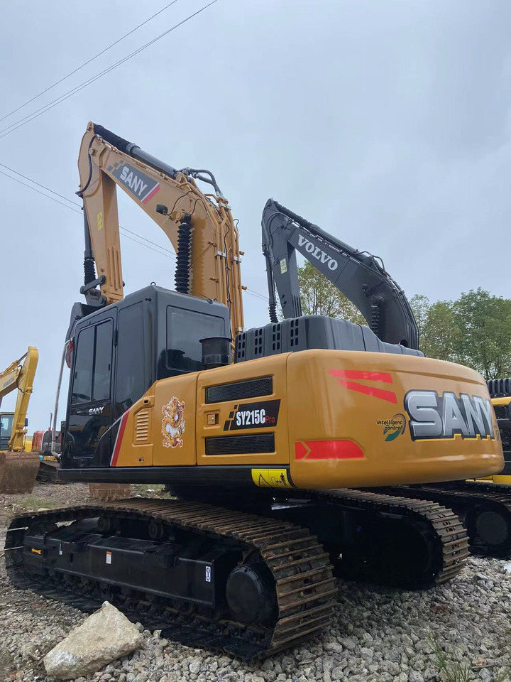SANY SY215C - 履带式挖掘机:图1 SANY SY215C - 履带式挖掘机:图1