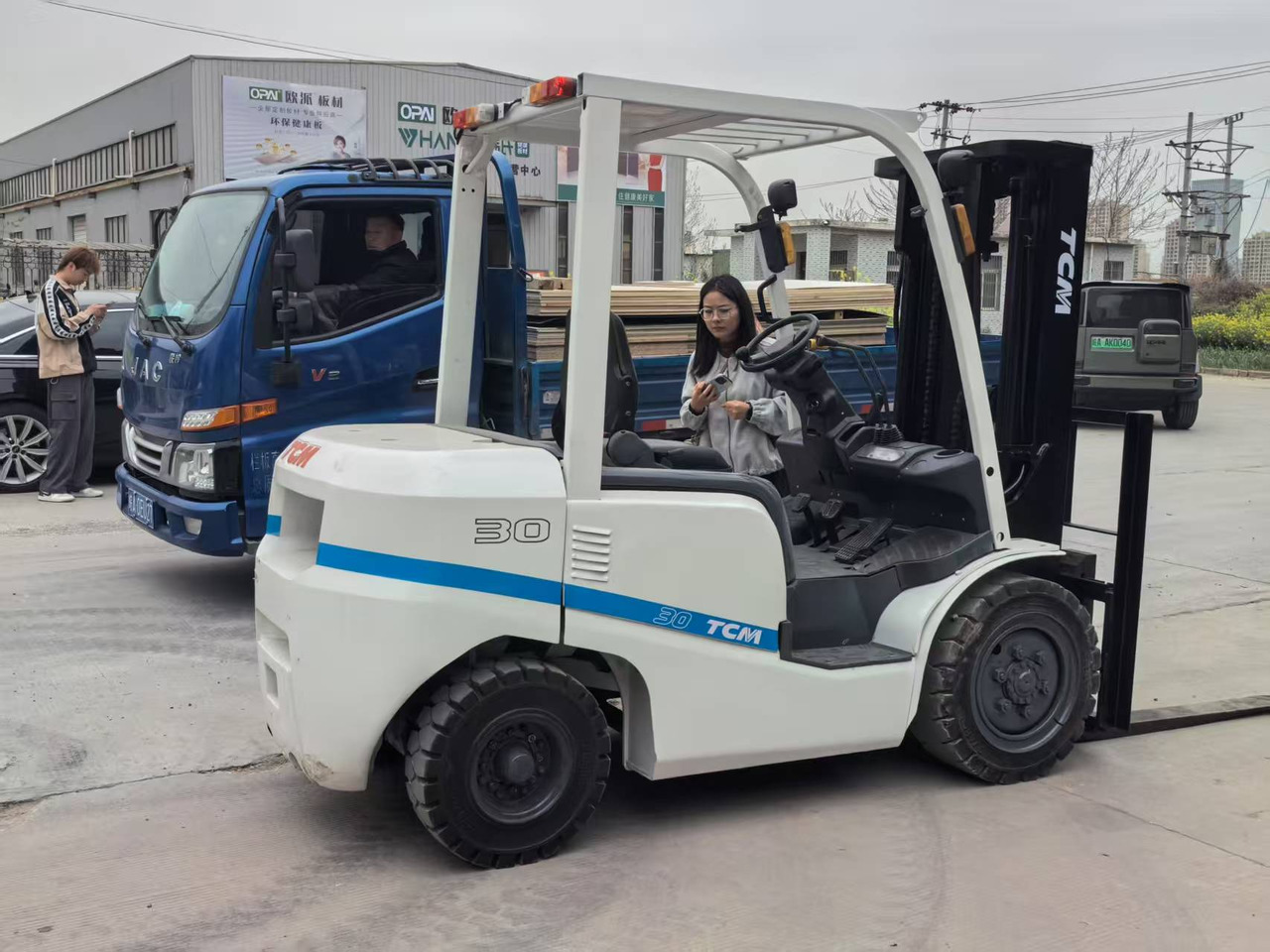 TCM FD30 - 柴油叉车:图1 TCM FD30 - 柴油叉车:图1