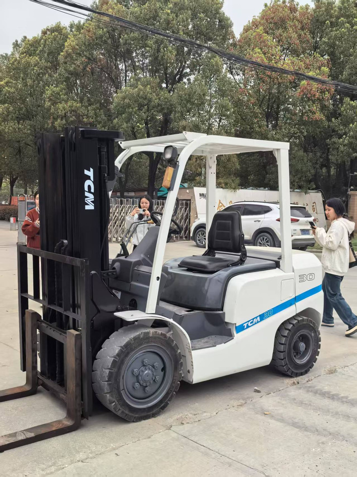 TCM FD30 - 柴油叉车:图4 TCM FD30 - 柴油叉车:图4