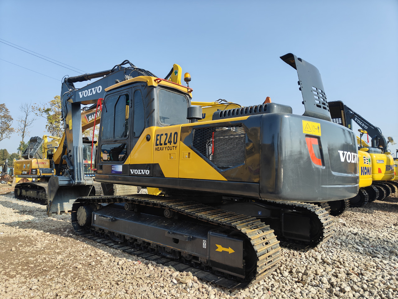 VOLVO EC240 - 履带式挖掘机:图4 VOLVO EC240 - 履带式挖掘机:图4