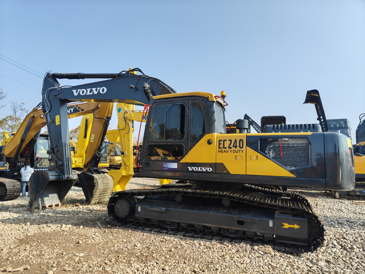VOLVO EC240 - 履带式挖掘机:图1 VOLVO EC240 - 履带式挖掘机:图1