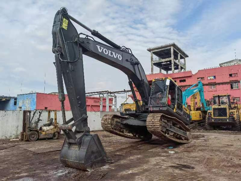 VOLVO EC290 - 履带式挖掘机:图2 VOLVO EC290 - 履带式挖掘机:图2