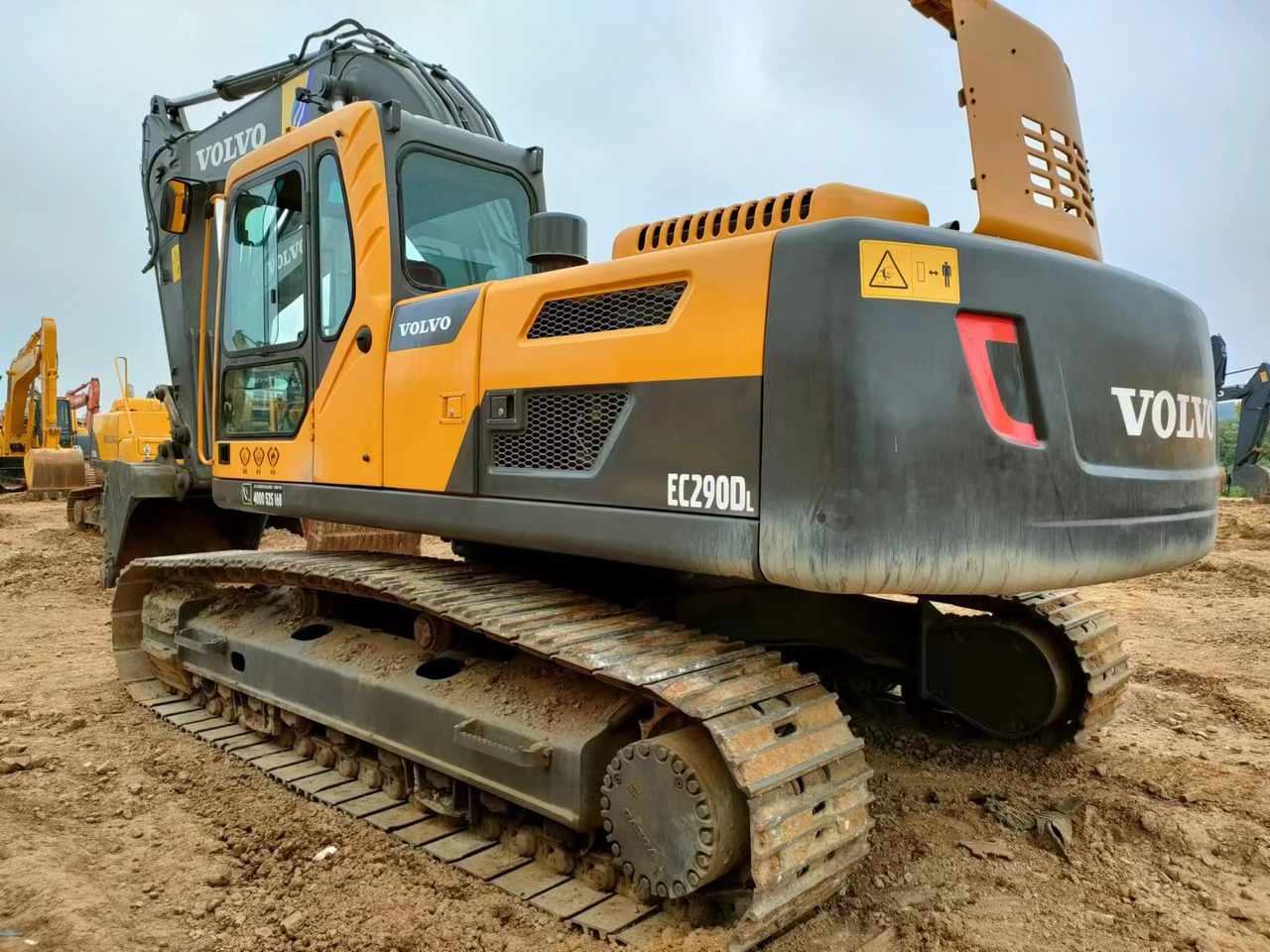 VOLVO EC290 - 履带式挖掘机:图2 VOLVO EC290 - 履带式挖掘机:图2