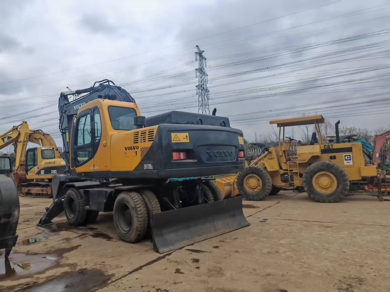 VOLVO EW170BLC - 轮式挖掘机:图1 VOLVO EW170BLC - 轮式挖掘机:图1