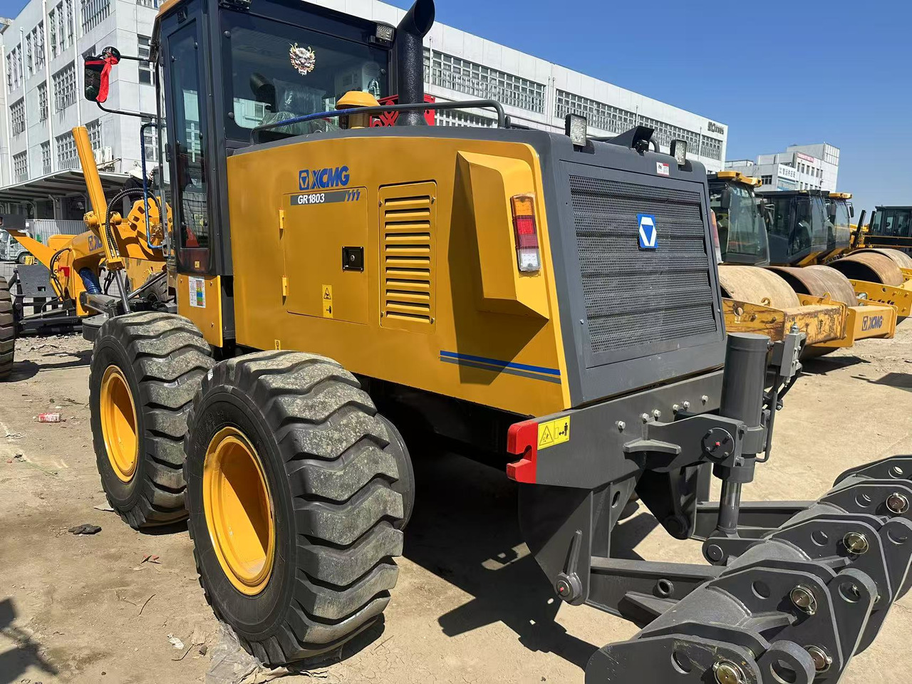 XCMG GR1803 - 平路机:图3 XCMG GR1803 - 平路机:图3