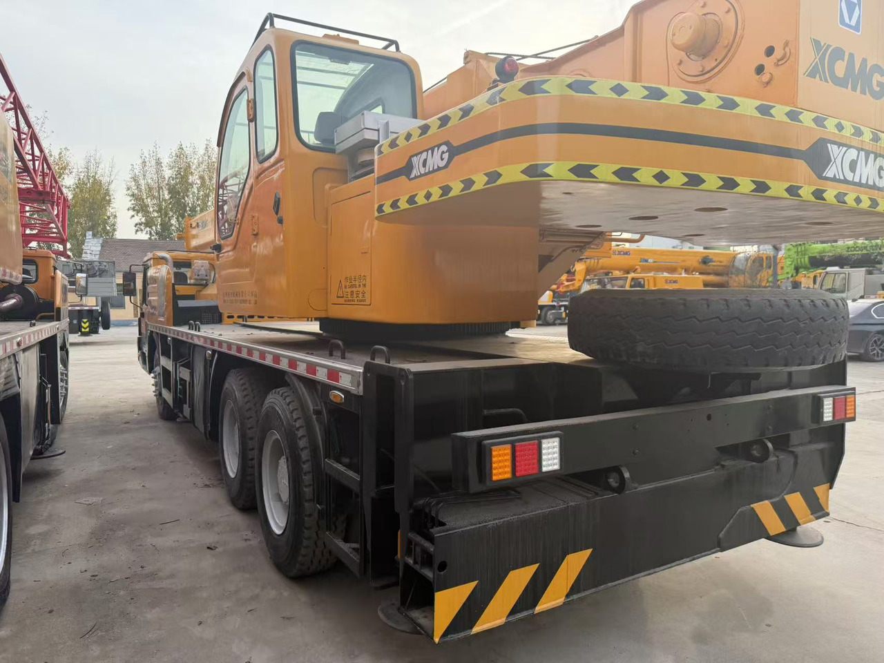 XCMG QY25K5C - 移动式起重机:图3 XCMG QY25K5C - 移动式起重机:图3