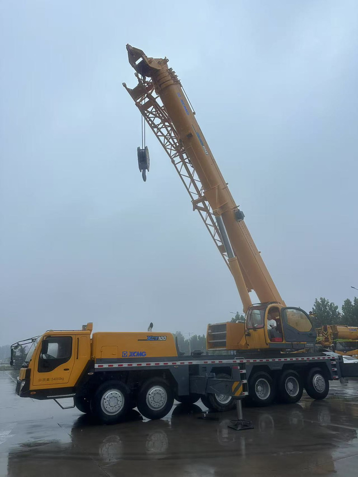 XCMG XCT100 - 移动式起重机:图1 XCMG XCT100 - 移动式起重机:图1