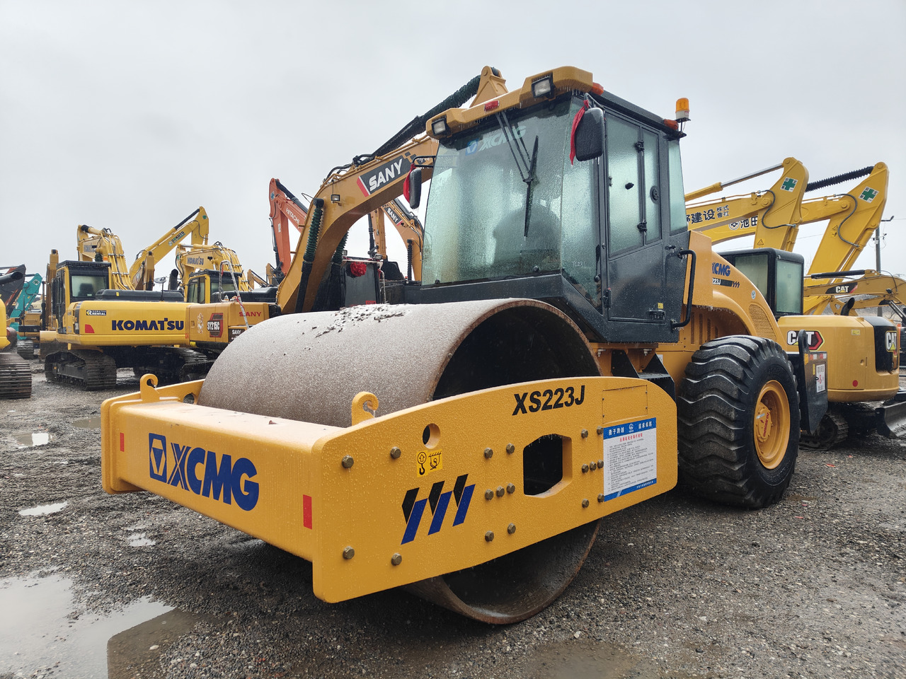 XCMG XS223J - 压路机:图4 XCMG XS223J - 压路机:图4