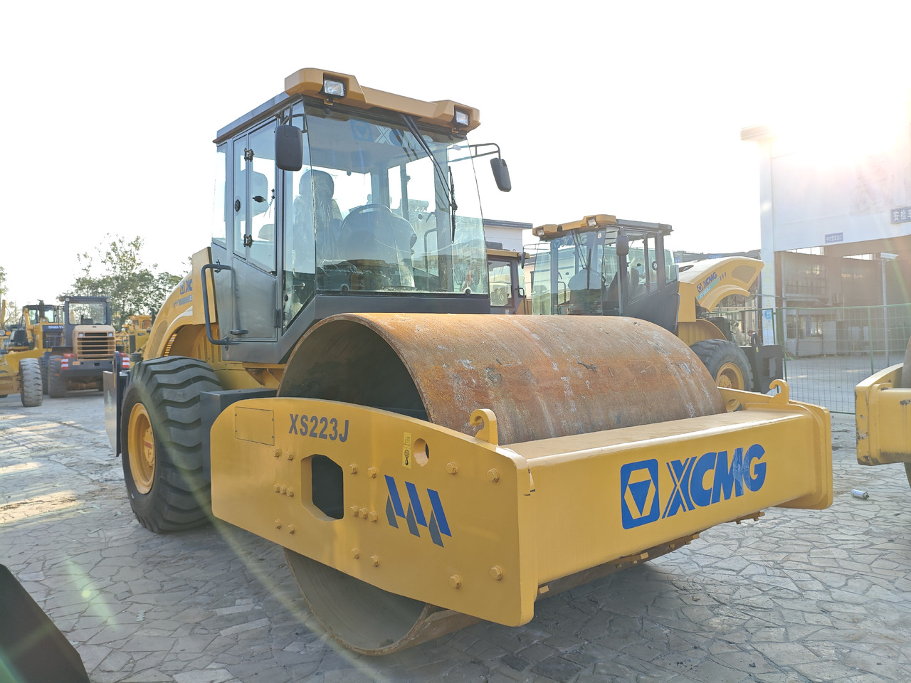 XCMG XS223J - 压路机:图3 XCMG XS223J - 压路机:图3