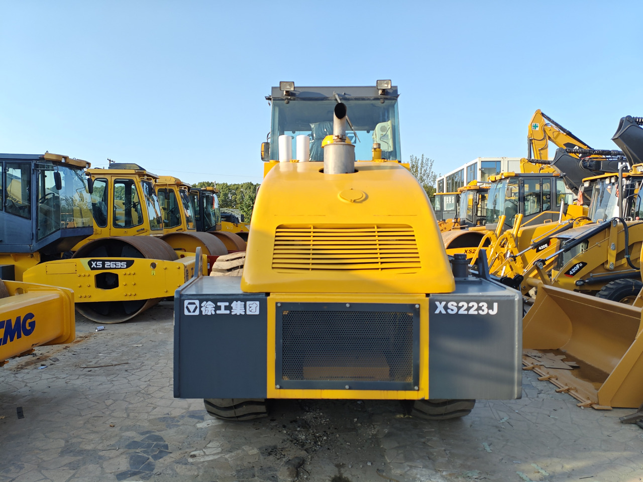 XCMG XS223J - 压路机:图4 XCMG XS223J - 压路机:图4