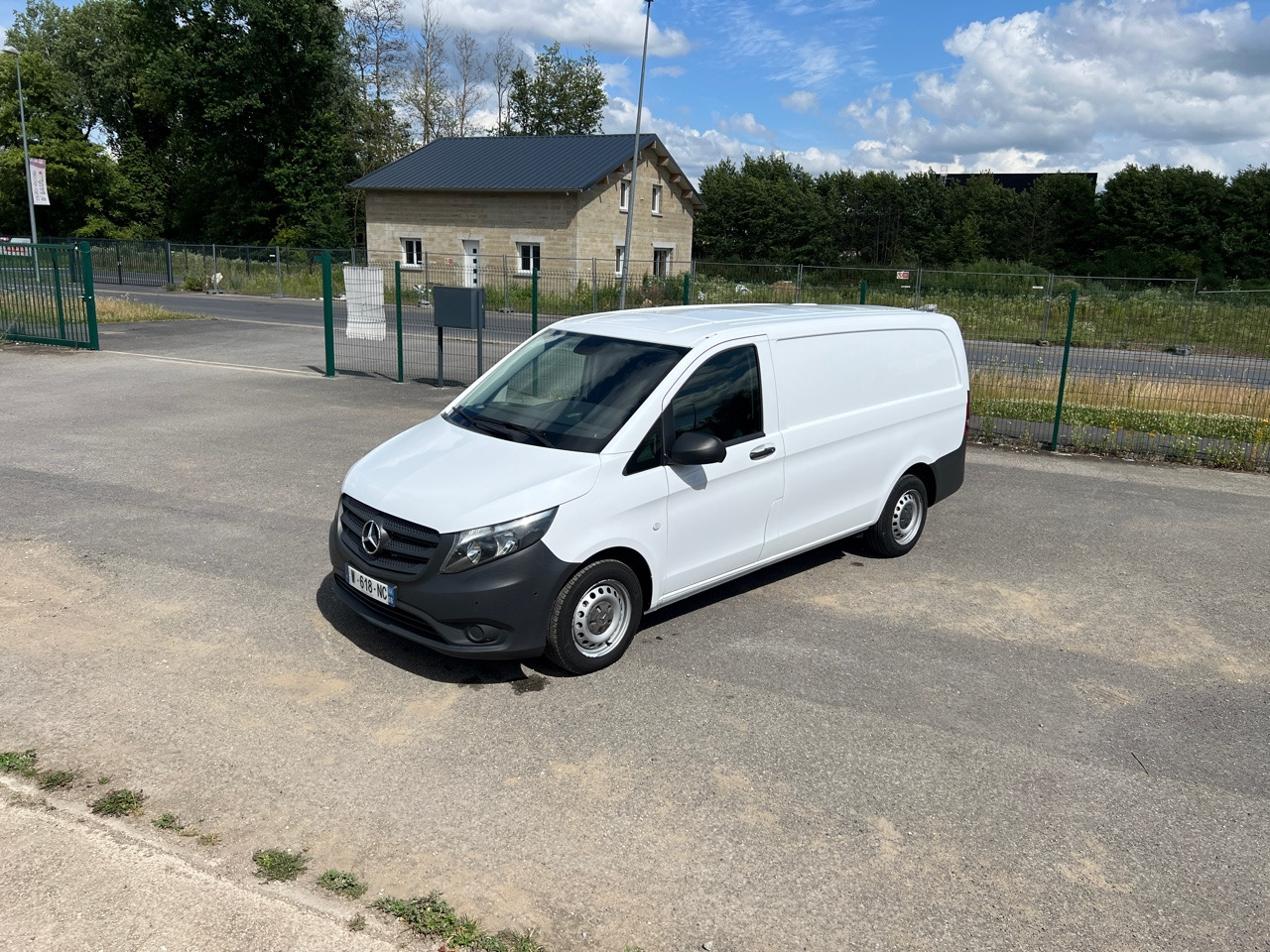 MERCEDES-BENZ VITO 109 Fourgon 1.6 BlueTEC Long Utilitaire - 无侧窗厢式货车:图1 MERCEDES-BENZ VITO 109 Fourgon 1.6 BlueTEC Long Utilitaire - 无侧窗厢式货车:图1
