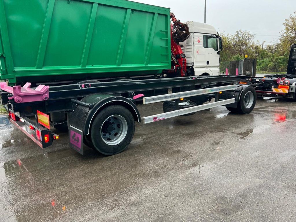 ATLAS RIMORCHIO ATLAS SCARRABILE - 滚出式/ 箕斗拖车:图4 ATLAS RIMORCHIO ATLAS SCARRABILE - 滚出式/ 箕斗拖车:图4