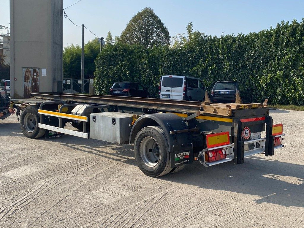 CARDI RIMORCHIO CARDI SCARRABILE PNEUMATICO - 滚出式/ 箕斗拖车:图2 CARDI RIMORCHIO CARDI SCARRABILE PNEUMATICO - 滚出式/ 箕斗拖车:图2