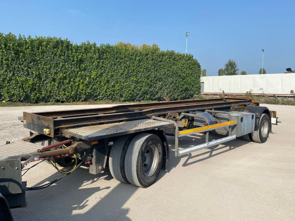 CARDI RIMORCHIO CARDI SCARRABILE PNEUMATICO - 滚出式/ 箕斗拖车:图3 CARDI RIMORCHIO CARDI SCARRABILE PNEUMATICO - 滚出式/ 箕斗拖车:图3