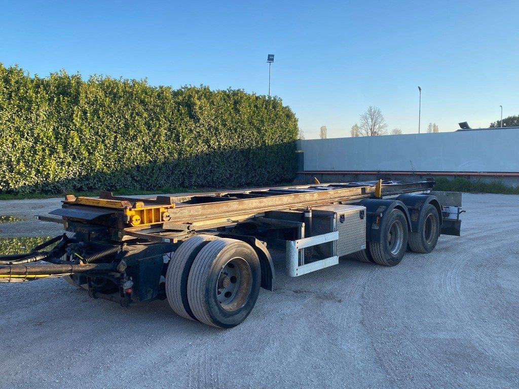 CARDI RIMORCHIO CARDI SCARRABILE RIBALTABILE PNEUMATICO - 滚出式/ 箕斗拖车:图2 CARDI RIMORCHIO CARDI SCARRABILE RIBALTABILE PNEUMATICO - 滚出式/ 箕斗拖车:图2