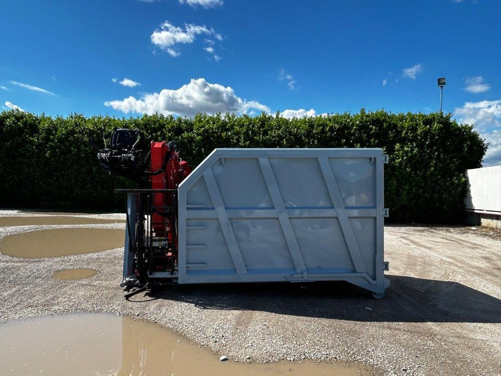 CONTAINER NUOVO SCARRABILE A CIELO APERTO CON GRU - 滚出式集装箱:图4 CONTAINER NUOVO SCARRABILE A CIELO APERTO CON GRU - 滚出式集装箱:图4