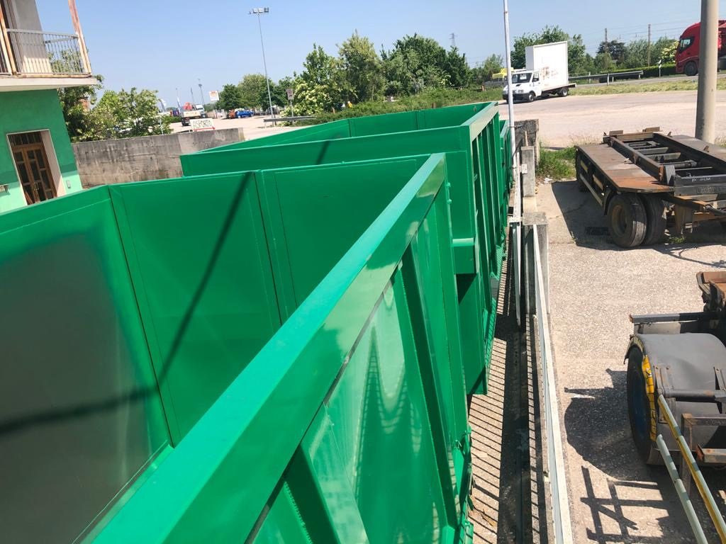 CONTAINER SCARRABILE NUOVO PER MATERIALI INGOMBRAN - 滚出式集装箱:图4 CONTAINER SCARRABILE NUOVO PER MATERIALI INGOMBRAN - 滚出式集装箱:图4