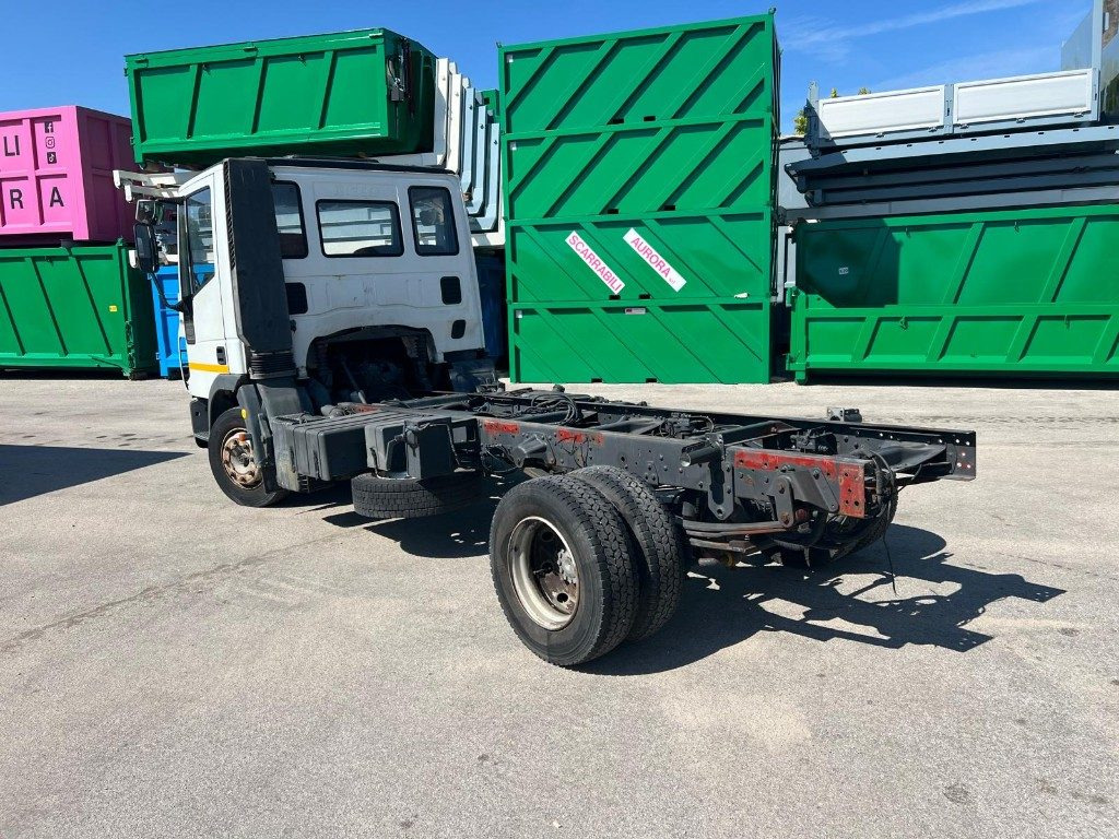 IVECO 80E15 A TELAIO - 驾驶室底盘卡车:图4 IVECO 80E15 A TELAIO - 驾驶室底盘卡车:图4