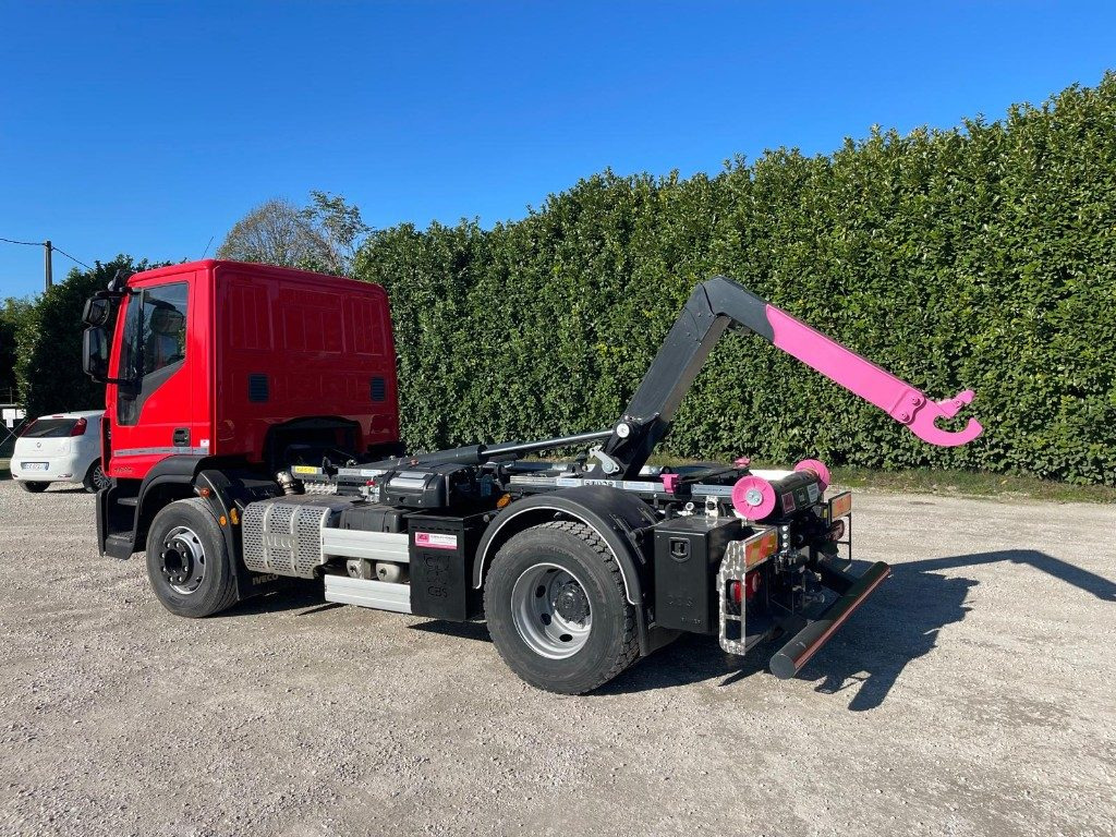 IVECO EUROCARGO 160E SCARRABILE - 吊钩升降车:图3 IVECO EUROCARGO 160E SCARRABILE - 吊钩升降车:图3