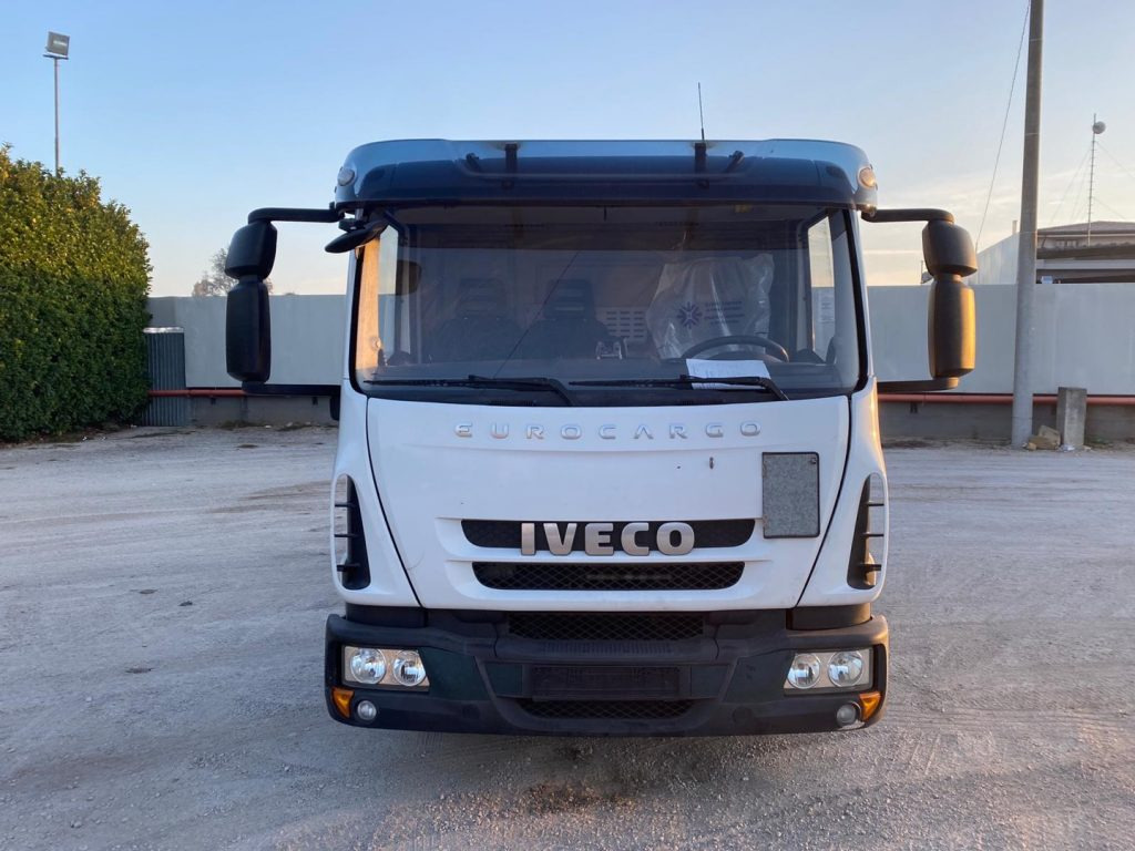 IVECO EUROCARGO 80 E18 CON IMPIANTO SCARRABILE NUO - 吊钩升降车:图4 IVECO EUROCARGO 80 E18 CON IMPIANTO SCARRABILE NUO - 吊钩升降车:图4