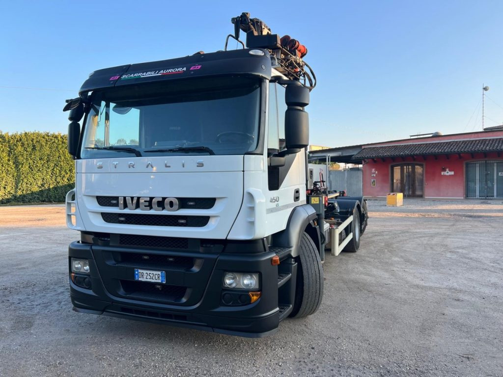 IVECO STRALIS 260E45 SCARRABILE - 吊钩升降车, 起重车:图2 IVECO STRALIS 260E45 SCARRABILE - 吊钩升降车, 起重车:图2