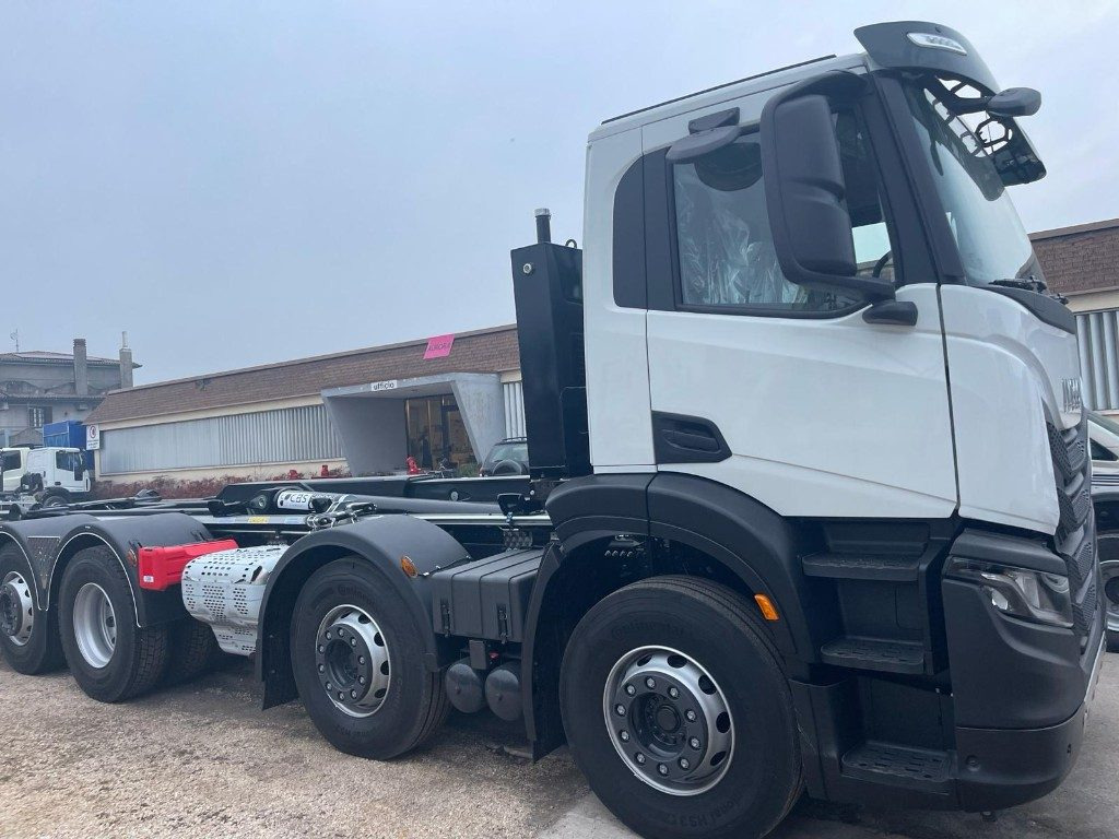 IVECO X-WAY AD350X480YPS SCARRABILE NUOVO - 吊钩升降车:图3 IVECO X-WAY AD350X480YPS SCARRABILE NUOVO - 吊钩升降车:图3