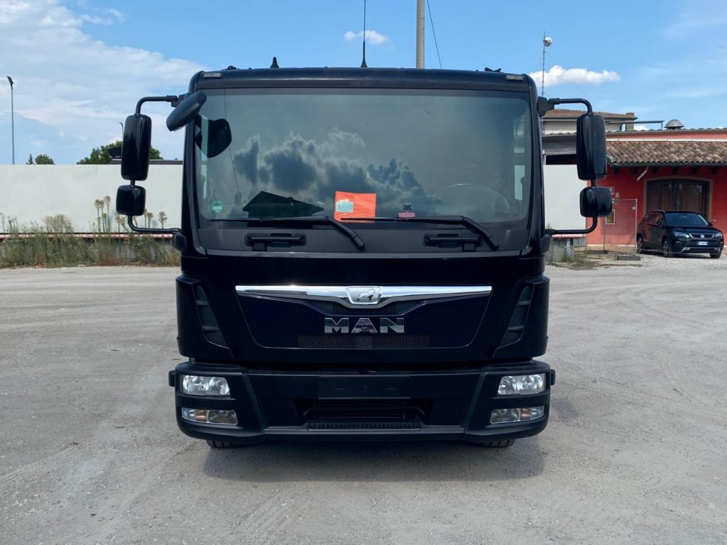 MAN TGL 12.220 CON SCARRABILE NUOVO - 吊钩升降车:图2 MAN TGL 12.220 CON SCARRABILE NUOVO - 吊钩升降车:图2