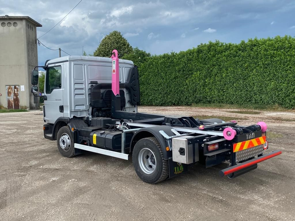 MAN TGM 12.220 - 吊钩升降车:图3 MAN TGM 12.220 - 吊钩升降车:图3