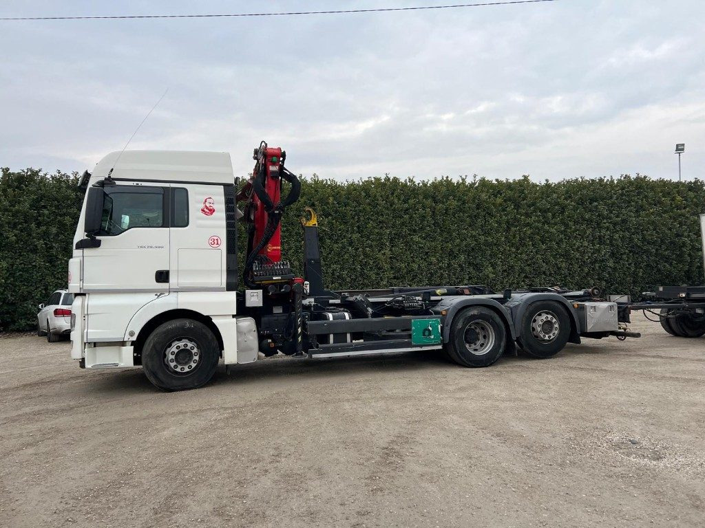 MAN TGX 26.480 SCARRABILE CON GRU - 吊钩升降车:图3 MAN TGX 26.480 SCARRABILE CON GRU - 吊钩升降车:图3