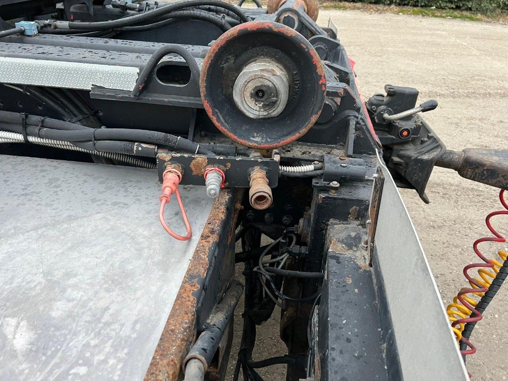 吊钩升降车, 起重车 MAN TGX 26.480 SCARRABILE CON GRU：图12