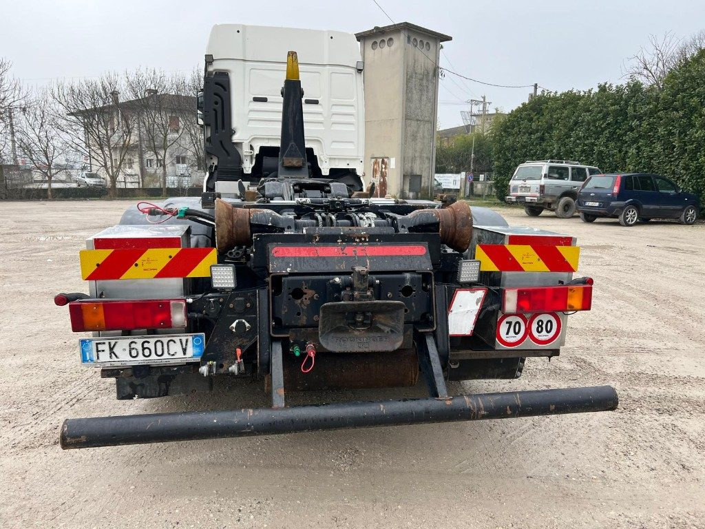 MAN TGX 26.500 USATO SCARRABILE 6X2 - 吊钩升降车:图4 MAN TGX 26.500 USATO SCARRABILE 6X2 - 吊钩升降车:图4