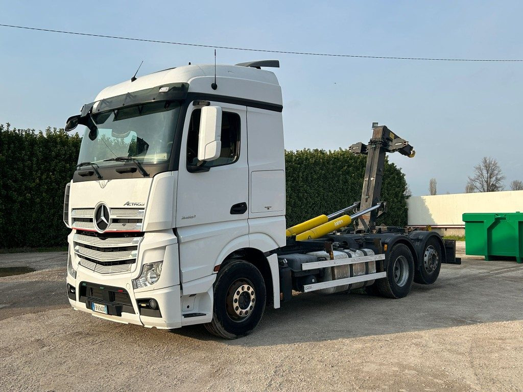 MERCEDES ACTROS 25.51 SCARRABILE - 吊钩升降车:图1 MERCEDES ACTROS 25.51 SCARRABILE - 吊钩升降车:图1