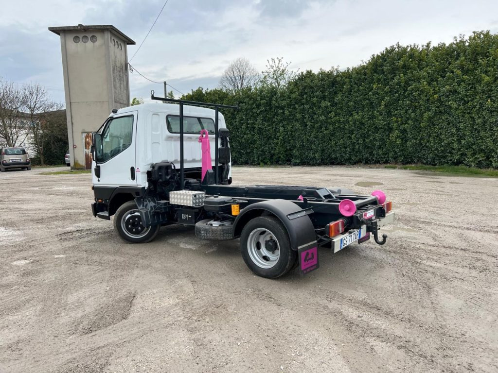 MITSUBISHI CANTER 3.0 SCARRABILE - 吊钩升降车:图4 MITSUBISHI CANTER 3.0 SCARRABILE - 吊钩升降车:图4