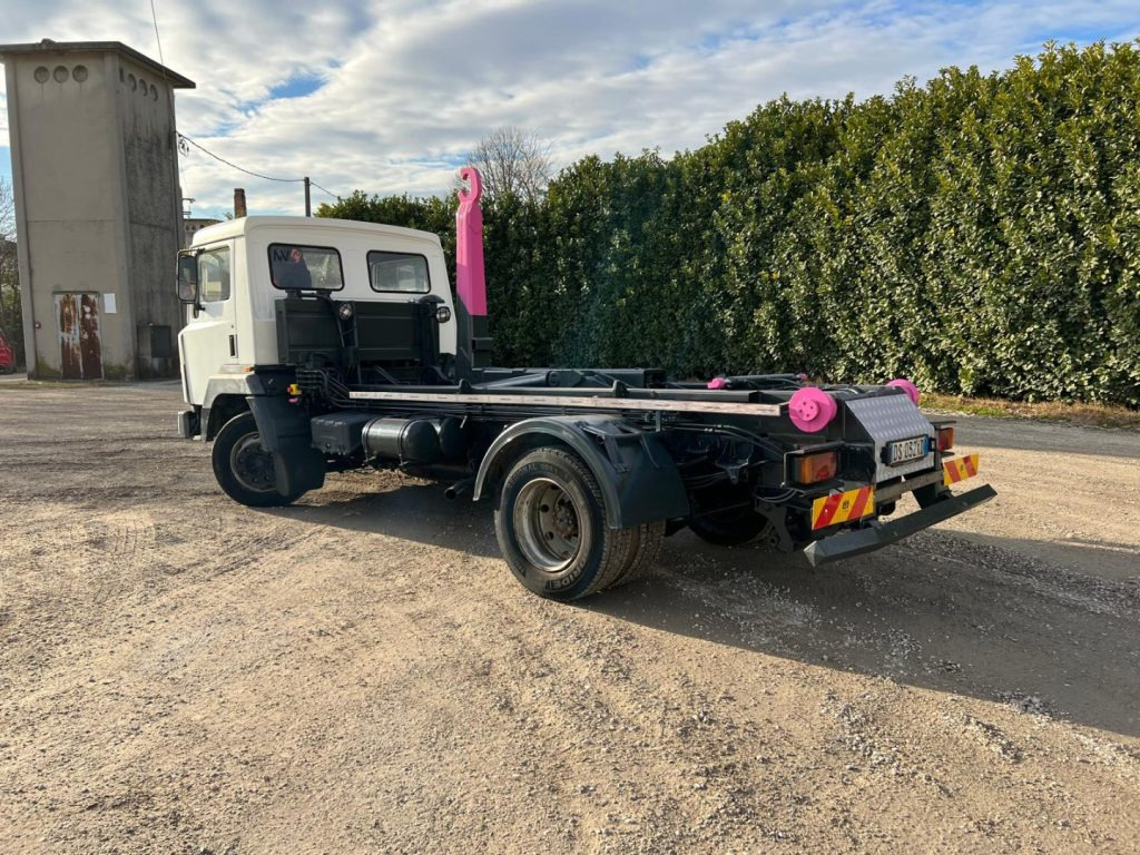 NISSAN 130/115 SCARRABILE - 吊钩升降车:图3 NISSAN 130/115 SCARRABILE - 吊钩升降车:图3